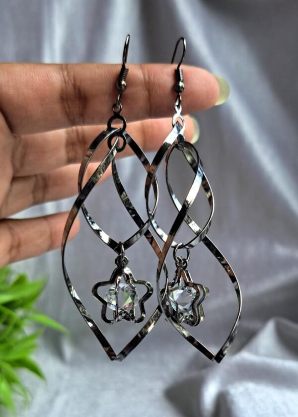 Ultra-light black earrings with a unique twist design and delicate star accents.