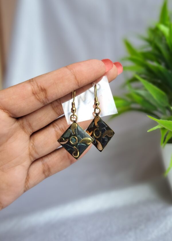 Black small earrings